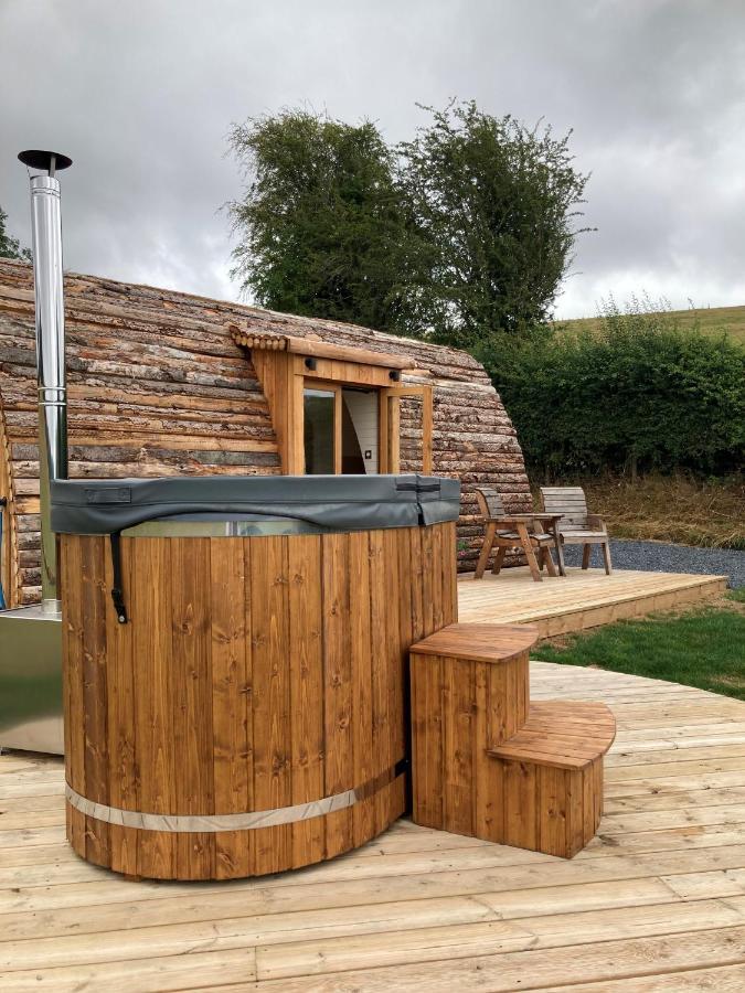 Готель Delor - Bryntalch Glamping Pods Монтгомері Екстер'єр фото